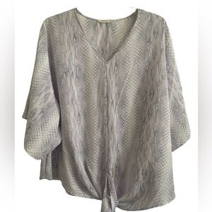 Entro Flowy Lightweight Airy Lavender Blouse Size 1X